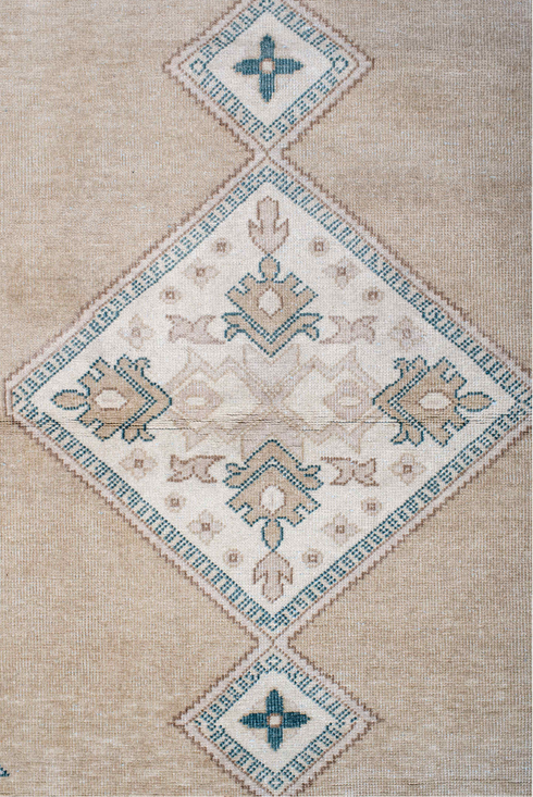 Antique Sivas Runner Rug (4' x 13')